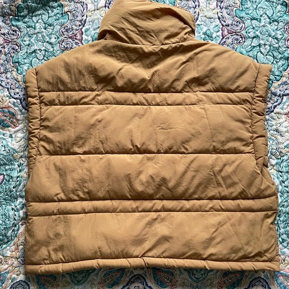 Women’s Fashion Brand Company Puffer Vest size XL - Picture 4 of 6
